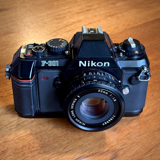 Nikon F301 + 50mm f/1.8 Series E